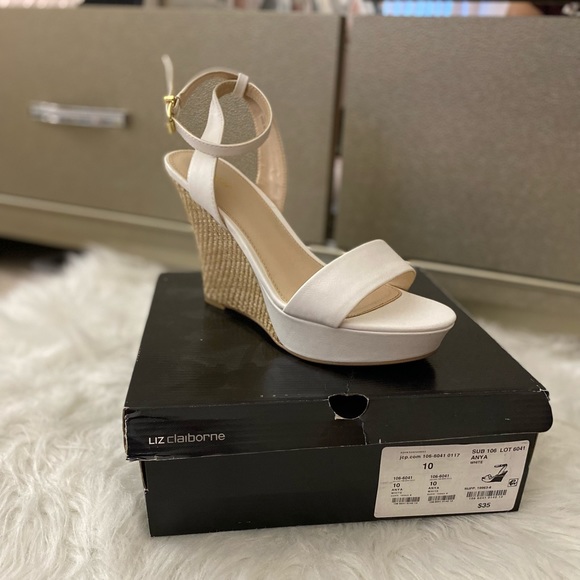 Sexy White Wedge Sandals - Picture 1 of 8